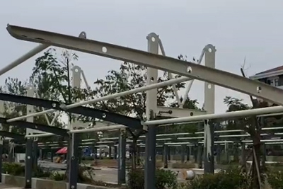 南京花山監(jiān)獄5500平汽車棚28天提前安裝完工交付業(yè)主使用，受到業(yè)主好評(píng)