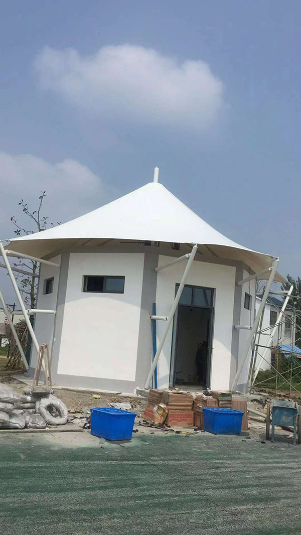 祝賀南京西梗蓮鄉(xiāng)單雙帽膜結(jié)構(gòu)景觀棚竣工